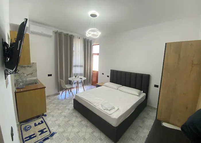 Vila Mehmetaj בית הארחה 3*