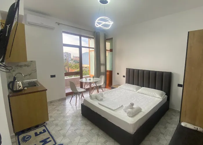 Vila Mehmetaj בית הארחה 3*